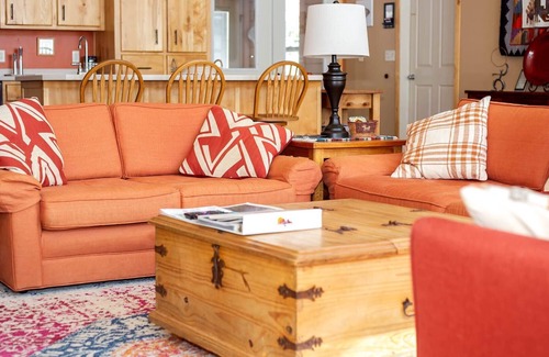 Kanab Casa | Vacation Home in Kanab UT with red rock views! Centrally located to Zion and Bry
