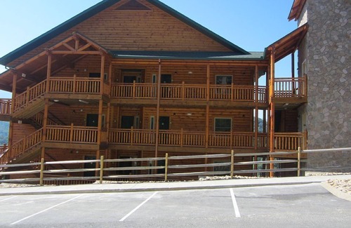 Gatlinburg Villa | Vacaciones en las hermosas Smokies - resort de 5 estrellas + Water Park