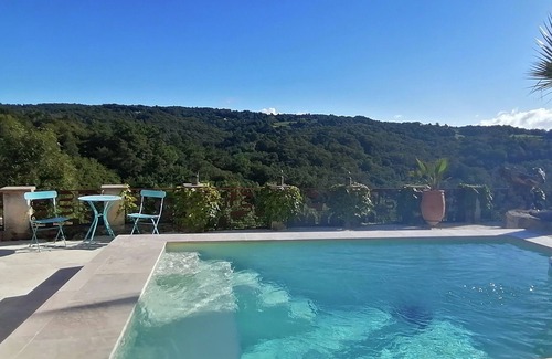 Planioles Casa | Vacation lodge with relaxation pool for two with stunning views- Figeac