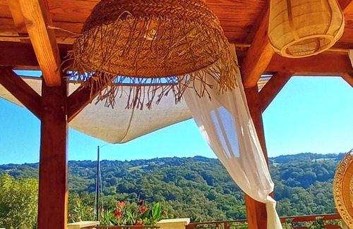 Planioles Casa | Vacation lodge with relaxation pool for two with stunning views- Figeac