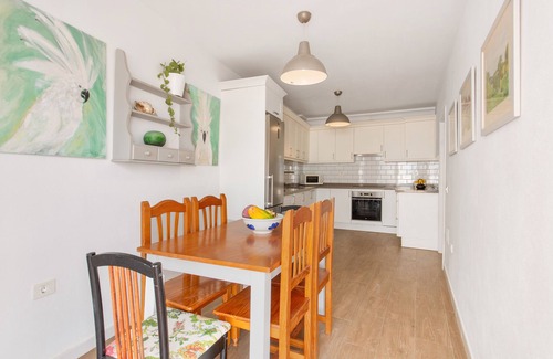 Puerto del Rosario Apartamento | Vacaciones 'Nomad Retreat' con terraza privada, jardín privado y Wi-Fi