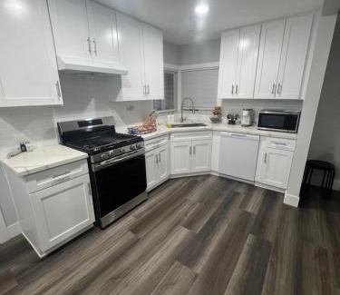 Lancaster Casa | Vacation-Poppy Fields, Antelope Valley & Aerospace