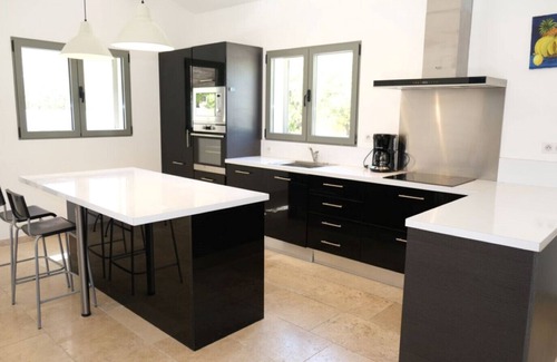 Aureille Villa | Vacation rental house with pool AUREILLE LS1-373