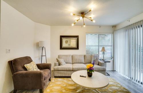 Las Vegas Apartamento | Vacation Rental Near Las Vegas Strip with Pool!