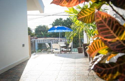 Colonia Adolfo Lopez Mateos Apartamento | Vacation Rental - Upper Floor Room at Casa Cocoa