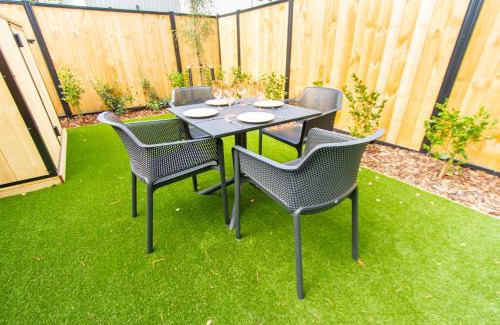 Upper Riccarton Apartamento | Vacation Riccarton 2 bed 2 bath w/carpark
