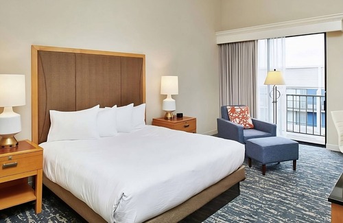Berkeley Hotel | Vacation Starts Here in Berkeley! Near Morcom Amphitheater of Roses, w/ Pool!