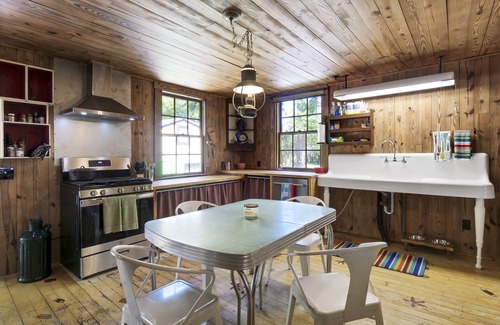 Wilmington Casa | Vacation time! Spacious newly remodeled retreat with all the comforts to unwind.