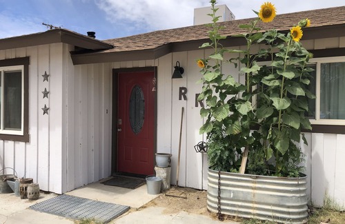 Inyokern Casa | Vacation with the Horses in our Ranch House! Right off Hwy 395