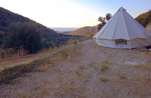Karaburun Otro | Vadideki Karavan ve Glamping