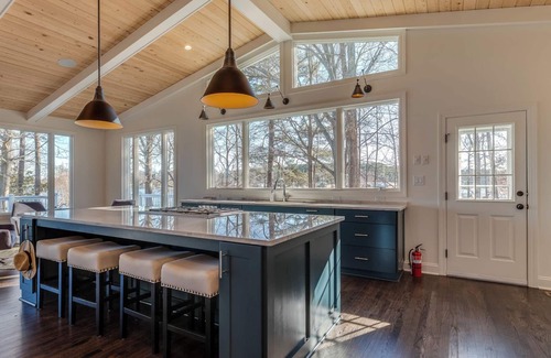Littleton Casa | Vagabonds House | Stunning Views | 10-12 ft. Water Depth