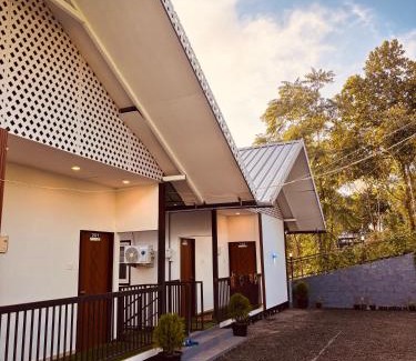 Elappara Casa | vagamon moonlight meadows resort