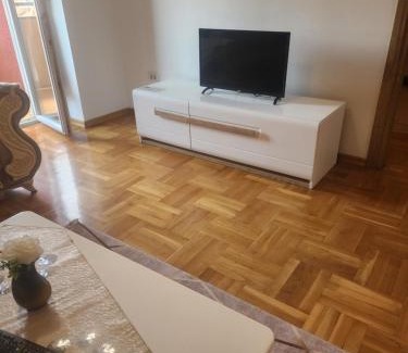 Novi Pazar Apartamento | Vaikiki Apartman LM