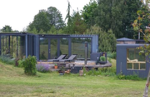 Lithuania Casa | Vaitų Riešutynė - Small shipping container house