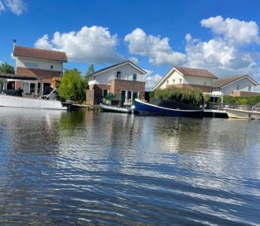 Vinkeveen Casa | Vakantiehuis aan het water
