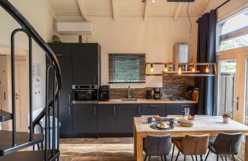 Municipality of Elburg Chalet De Esquí | Vakantiehuis Veluws Genieten met whirlpool en sauna