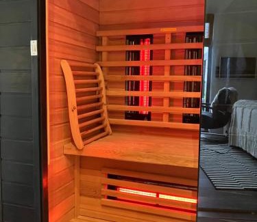 Kortgene Casa | vakantiehuisje M&M airconditioning sauna hottub private garden