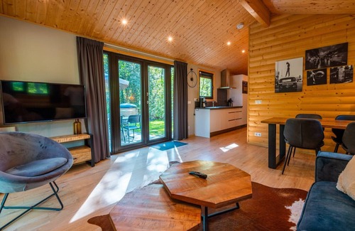 Municipality of Westerveld Chalet De Esquí | Vakantiepark De Wiltzangh - Velthorst Hottub 4
