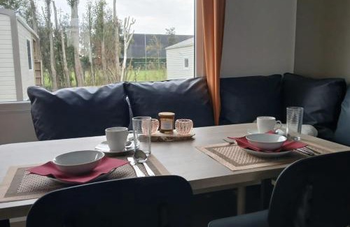 Jabbeke Chalet De Esquí | Vakantiepark Klein Strand - Cottage 4p