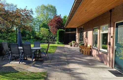 Strooiendorp Casa | Vakantiewoning met hottub en bedstede - De Kruidenhoeve in het Reestdal