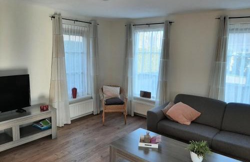 Tzummarum Casa | Vakantiewoning met omheinde tuin