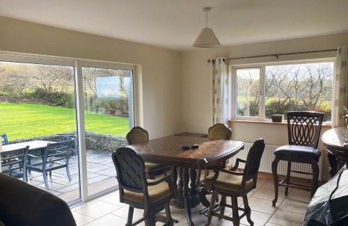 Bothar Bui Casa | Valentia View Holiday Home by Trident Holiday Homes