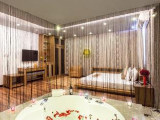 District 5 Hotel | Valentine Hotel
