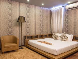 District 5 Hotel | Valentine Hotel