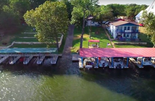 Kingsland Cabina | Valentine Lakeside - Cabin 2