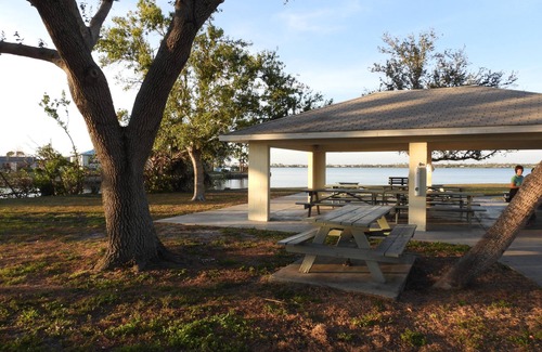 Gulf Cove Casa | Valentino's Vacation Home in Gulf Cove Riverfront Community.