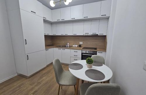 Tirana Apartamento | Valentino Zirkon