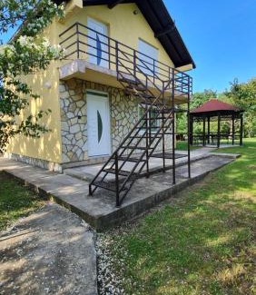 Valjevo Casa | Valjevo vikendica, stan na dan
