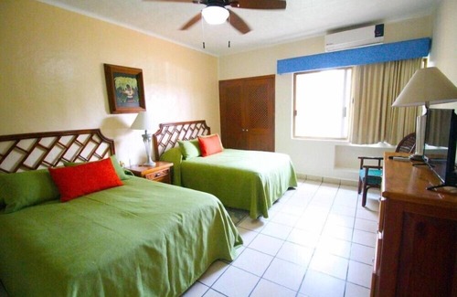 South Hotel Zone Hotel | Vallarta Private 3BR Condo with Pool for Weekend Getaway