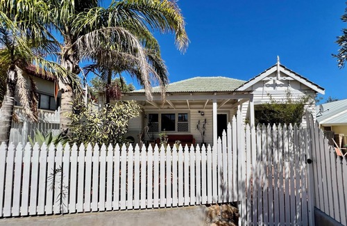 White Gum Valley Casa | Valley Cottage a beautiful 3 bedroom house