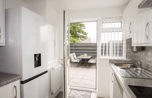 Valley Casa | VALLEY HOUSE, pet friendly, with a garden in Valley