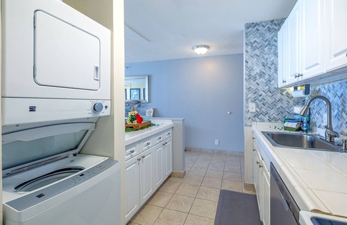 Kahana Condominio | Valley Isle 1108b 2 Bedroom Condo by RedAwning