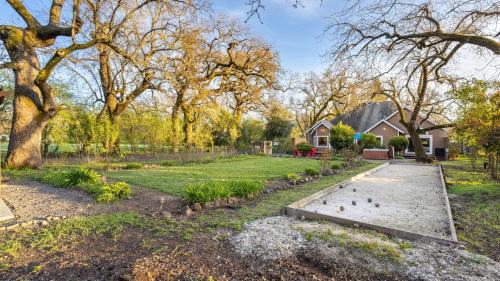 Kenwood Casa | Valley of the Moon by AvantStay Tranquil Escape Large Yard w Hot Tub Fire Pit