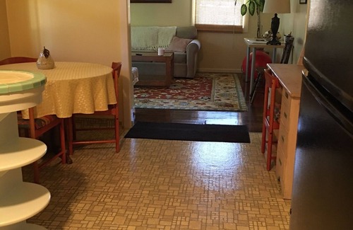 Eldridge Casa | Valley Of The Moon Vintage Guest Cottage - ASK ABOUT WINTER DISCOUNTS