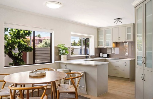 Mount Maunganui Casa | Valley Rd Vibes in Mt Maunganui