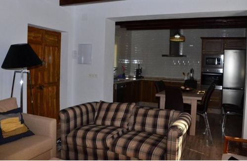 El Chorro Casa | Valley View, Luxurious villa w/private swimming pool
