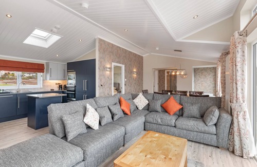 Penally Chalet De Esquí | Valley View - Luxury Lodge, Hot Tub, Walk to Beach