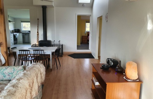 Hoddles Creek Cama Y Desayuno | Valley Views BNB