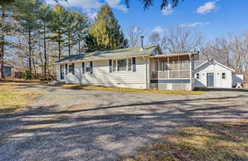 Front Royal Villa | Valley Vista-Mins to SkylineDrive-Hot Tub-King, Queen Beds