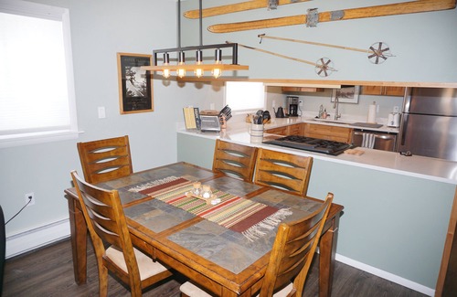 Aspen Condominio | Value In The Aspen Core! - Comfort And Convenience 2 Bedroom Condo