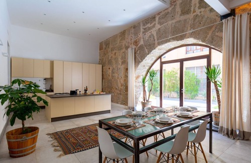 Castellammare Apartamento | Valverde Art Space by DomuSicily