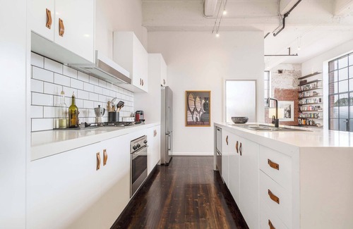 Fitzroy Condominio | VAQUAY Rose & Vine In Fitzroy