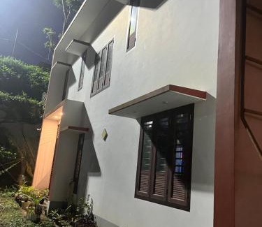 Thirunelly Casa | VARIYATH HOMESTAY THIRUNELLi