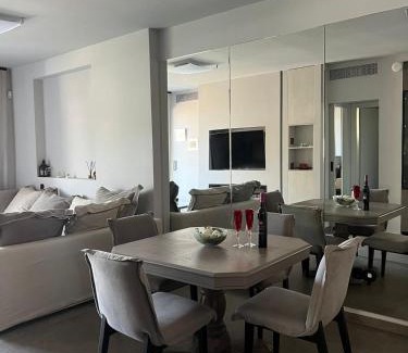 Varkiza Apartamento | Varkiza Cozy Seaside Apartment