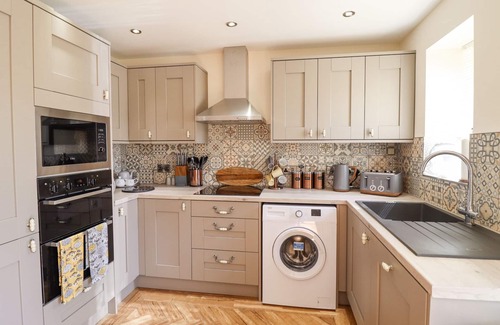 Newtown Cabaña | Varley Villa