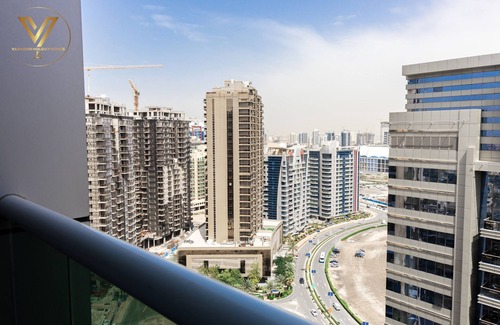 Dubai Sports City Apartamento | Vash Dom Holiday Homes